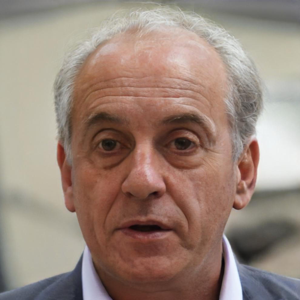 Henrik Lindqvist, strategic finance advisor supporting senior executives